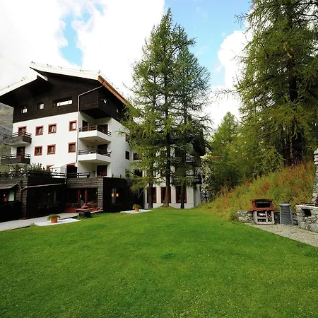 Ski, Stay, And Savour Aosta Valley 아파트