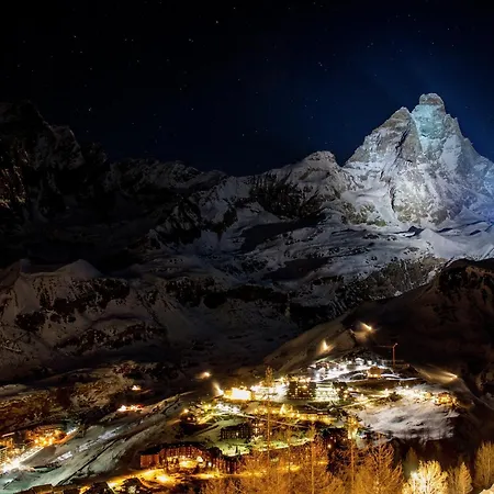 Apartman Ski, Stay, And Savour Aosta Valley