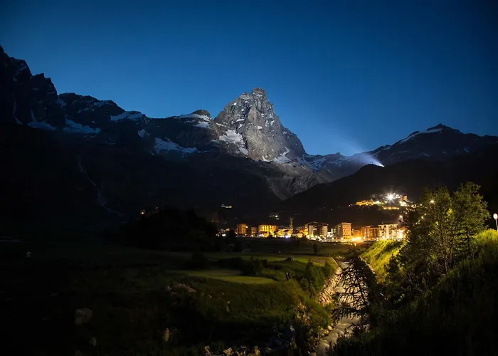 Ski, Stay, And Savour Aosta Valley Lejlighed *