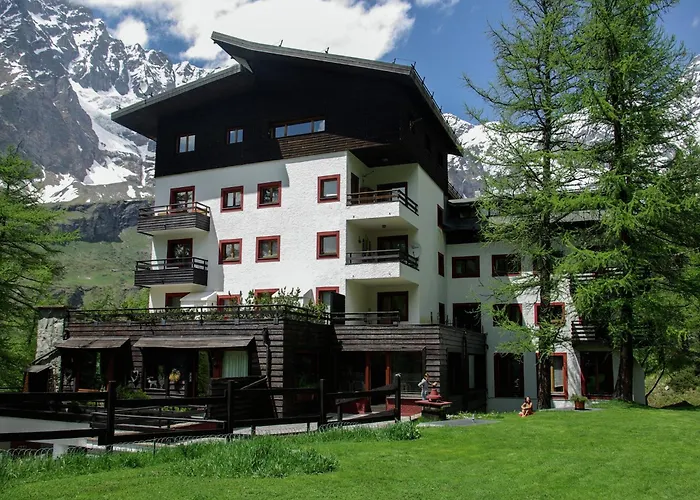 Ski, Stay, And Savour Aosta Valley Lejlighed Breuil-Cervinia