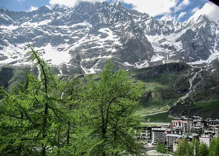 Ski, Stay, And Savour Aosta Valley *