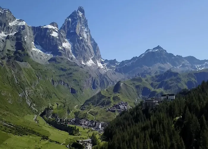 Ski, Stay, And Savour Aosta Valley Lejlighed Breuil-Cervinia