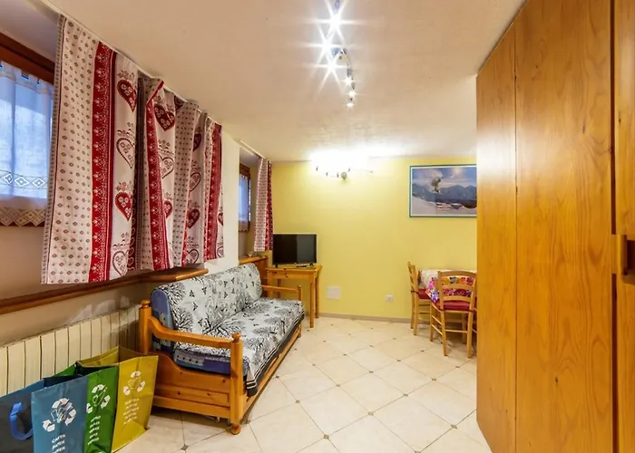 Ski, Stay, And Savour Aosta Valley Lejlighed